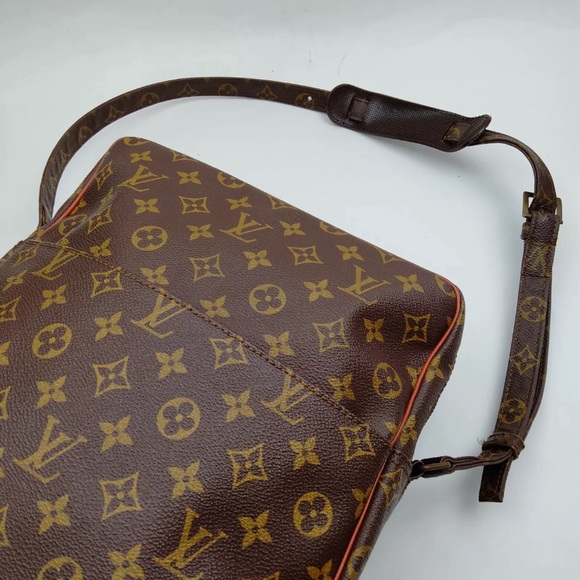 LOUIS VUITTON VINTAGE MONOGRAM CANVAS MARCEAU GM MESSENGER Crossbody BAG . - Picture 4 of 14